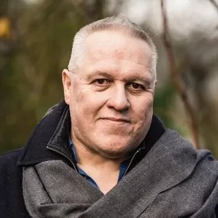 Lloyd Llewellyn Jones